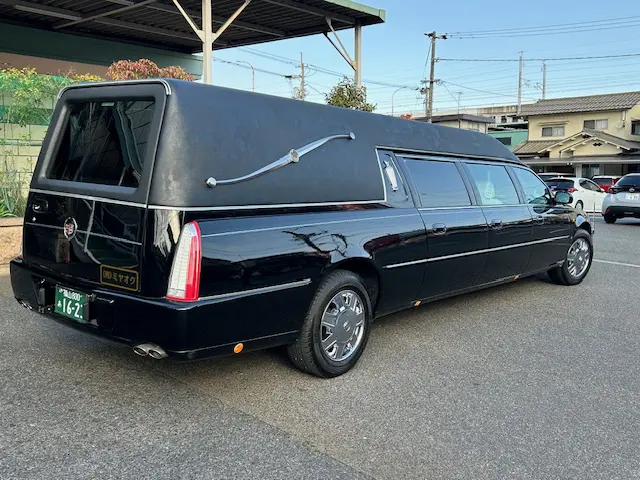 キャデラックリムジン霊柩車を購入しました - 有限会社ミヤオク葬祭